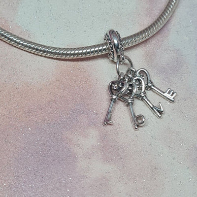 Keys Of Love Charm - bellissi