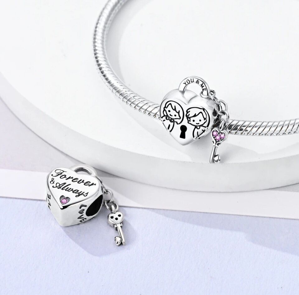 Love Heart Padlock & Key Charm - bellissi