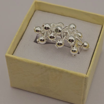 Dangling Round Beads Ring