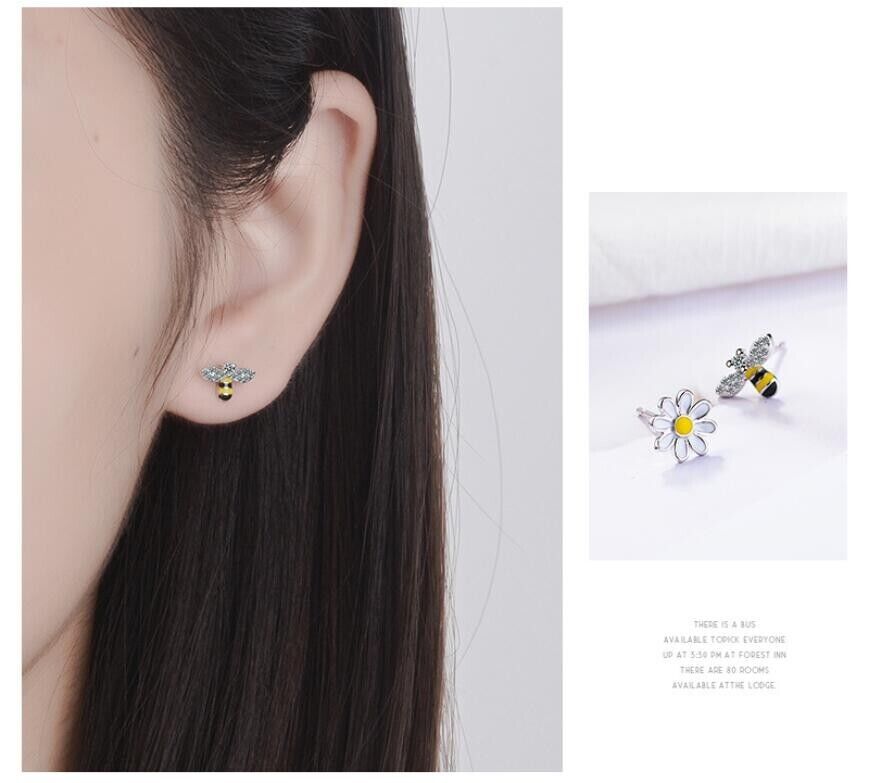 Sparkling Bee & Daisy Stud Earrings - bellissi