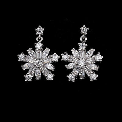 Sparkling Zirconia Snowflakes Stud Earrings - bellissi