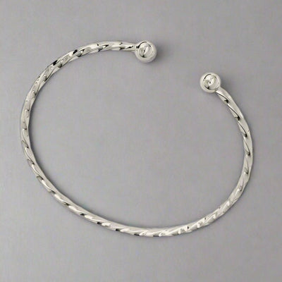 Sterling Silver Bracelet with Ball Ends - bellissi
