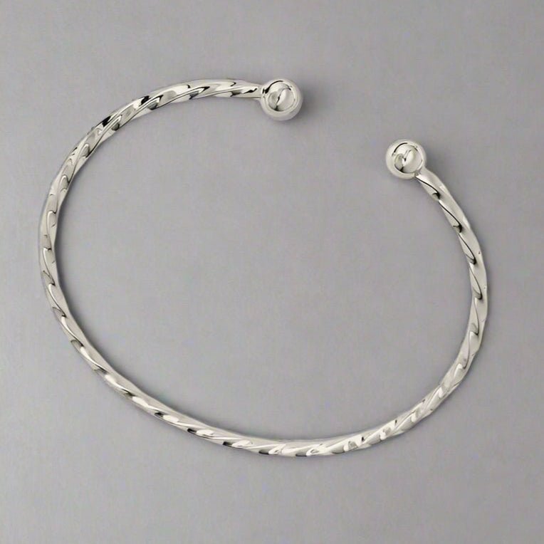 Sterling Silver Bracelet with Ball Ends - bellissi