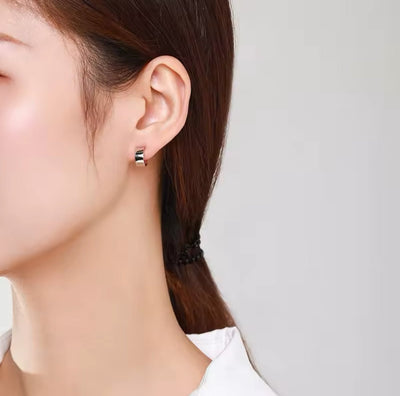 Sterling Silver Simple Eastatic Stud Earrings - bellissi