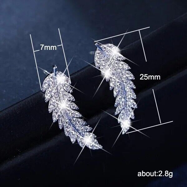 Trendy Luxury Leaf Stud Earrings - bellissi